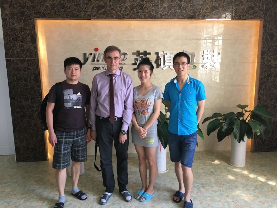英碩防靜電吸塑托盤魅力不淺，引巴西買家跨國(guó)而來